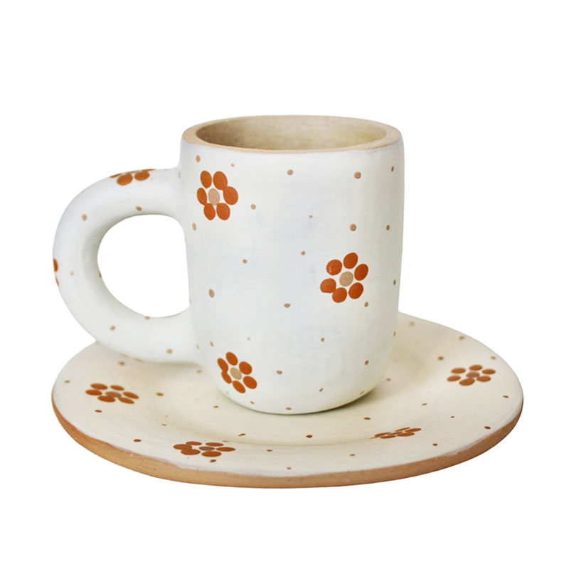 Caneca Branca com Pires P Luiza Vale do Jequitinhonha MG