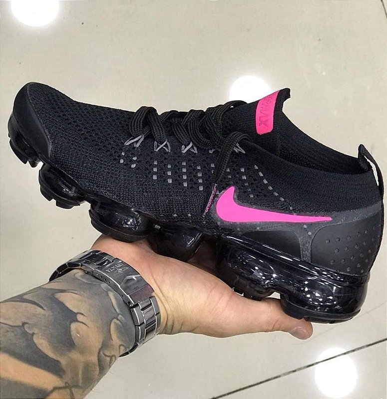 tenis nike vapormax preto e rosa