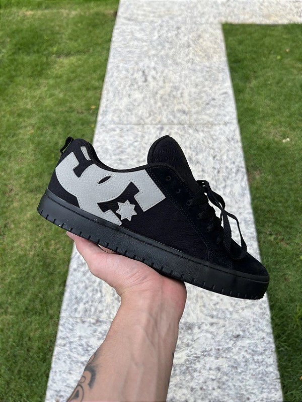 DC COURT GRAFFIK (black/black/grey) Corre de Rua