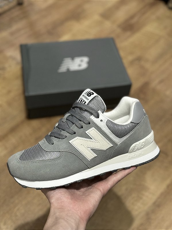 NEW BALANCE 574 (cinza croncrete) - Corre de Rua