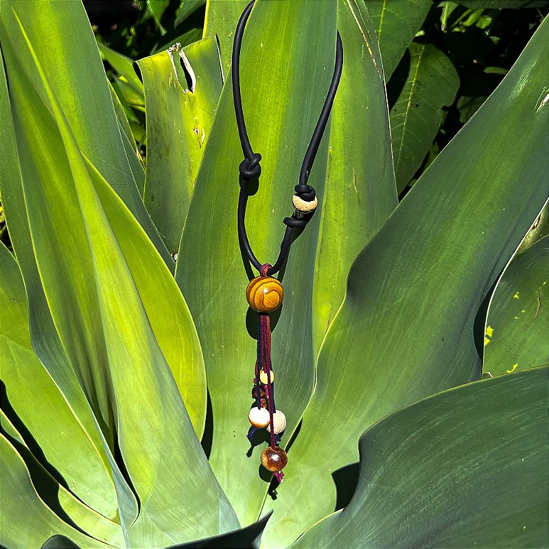 Colar Esferas