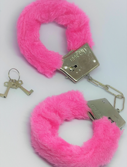 Algema de Metal com Pelúcia Rosa - Sex Shop Online Com Entrega Discreta ...