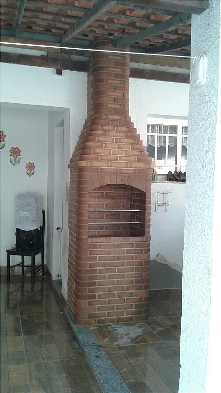 Churrasqueira de Tijolo com 80 cm de Largura