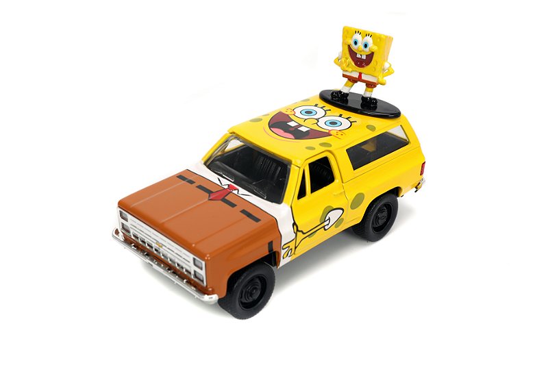 1/32 1980 CHEVY K5 BLAZER BOB ESPONJA COM BONECO