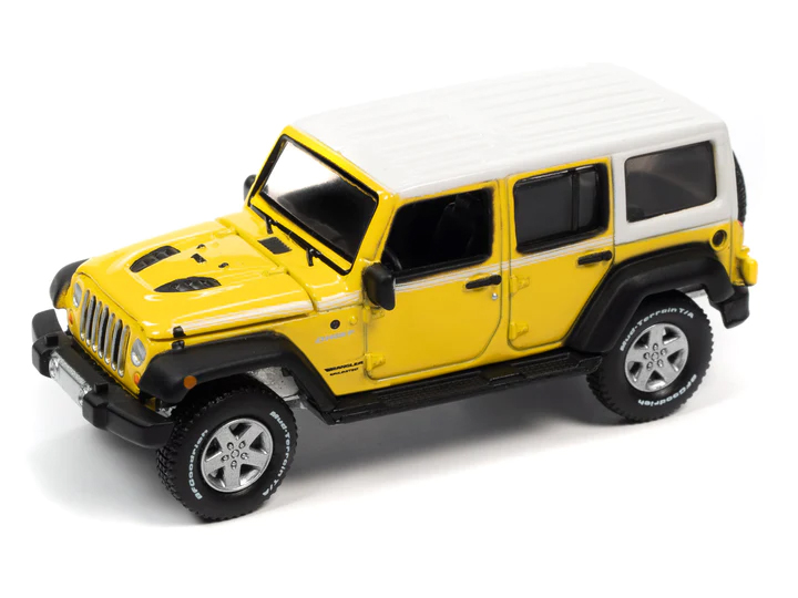 1/64 AUTO WORLD 2017 JEEP WRANGLER CHIEF YELLOW