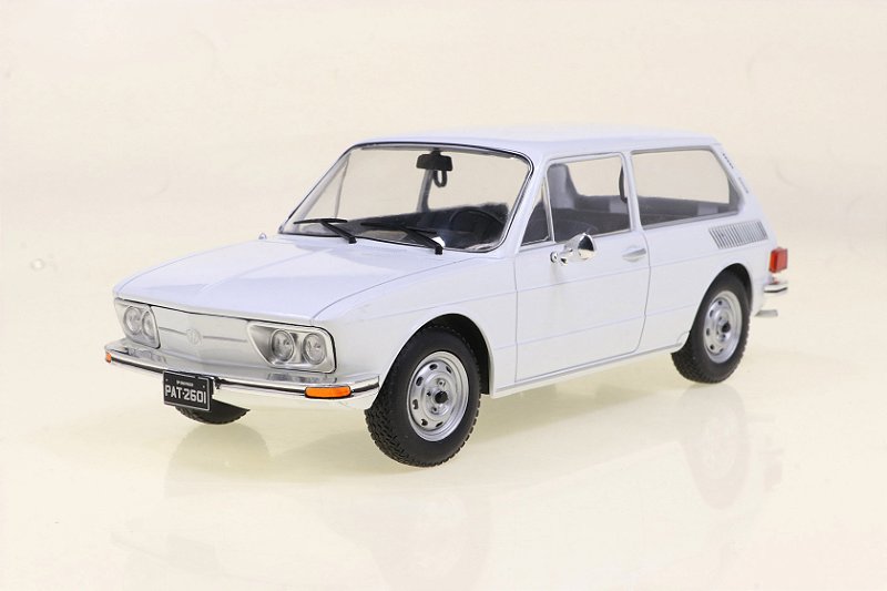 1/24 1976 VOLKSWAGEN BRASILIA BRANCA SERIE CALIFORNIA CLASSICS