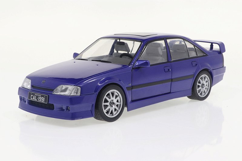 1/24 1991 CHEVROLET OMEGA CD AZUL SERIE CALIFORNIA CLASSICS