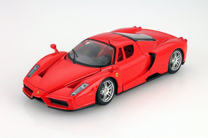 FERRARI ENZO 1/24