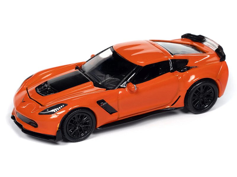 1/64 AUTO WORLD 2019 CHEVY CORVETTE Z06 ORANGE