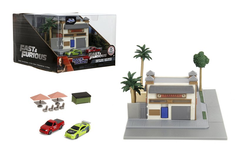 NANO DIORAMA VELOZES E FURIOSOS TORRETO'S CAFÉ