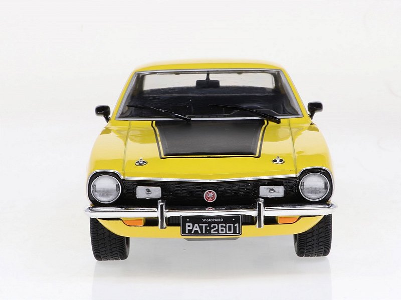 1/24 1974 FORD MAVERICK GT AMARELO SERIE CALIFORNIA CLASSICS (CAL24206)