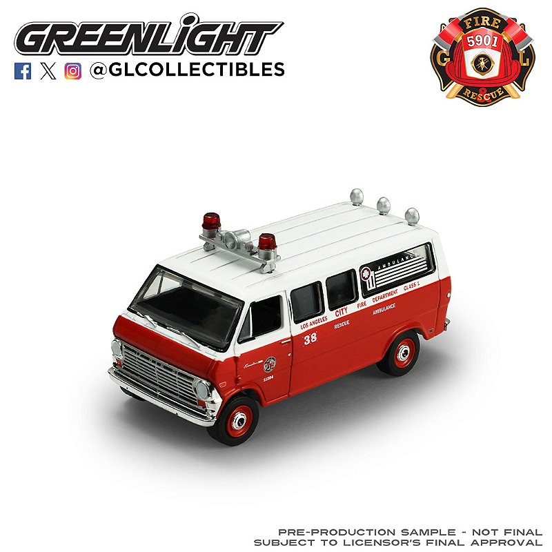 1/64 GREENLIGHT 1969 FORD ECONOLINE AMBULANCE LOS ANGELES FIRE & RESCUE SERIES 5