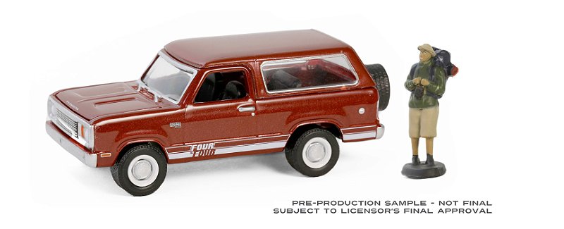 1/64 GREENLIGHT 1978 PLYMOUTH TRAIL DUSTER WITH BACKPACKER THE HOBBY SHOP SERIES 16
