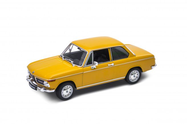 1:24 BMW 2002 TI LARANJA