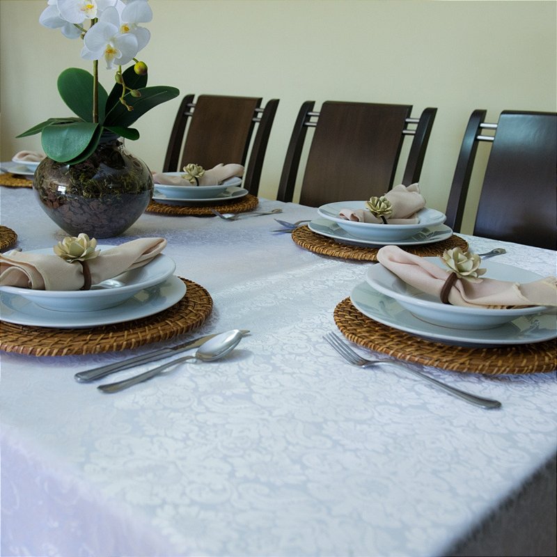 Toalha De Mesa Luxo 4, 6 e 8 Lugares Jacquard Tecido Grosso Lucy