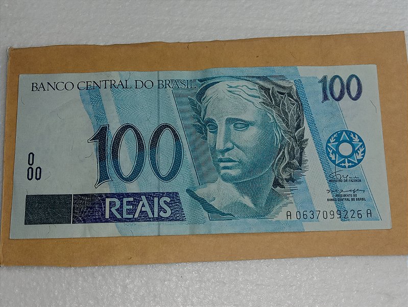 2 notas de 100 reais 2° Família do real sequenciais-JI - Trato Feito Sao  Paulo numismática, colecionáveis e Cafeteria