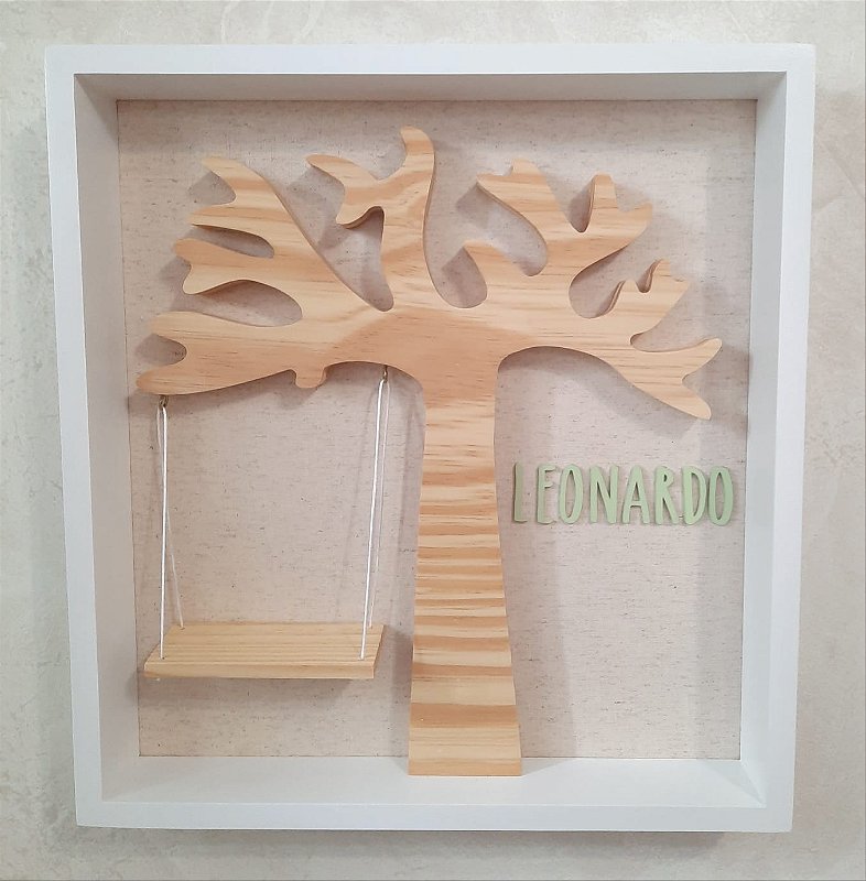 Nicho com árvore, balanço e nome amigurumi