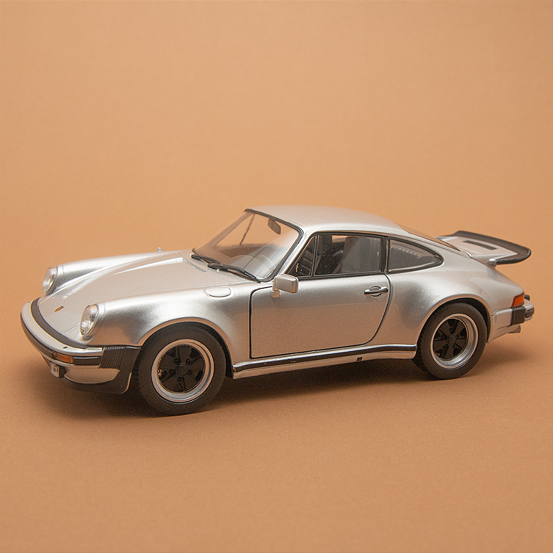 Miniatura Porsche 911 Turbo 1974 - Garagem das Antigas