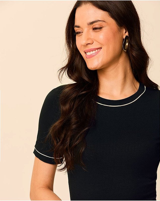 Blusa Justa Canelada com Listras nas Golas