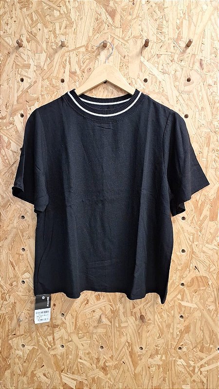 Blusa Malwee Ampla Preta Gola Branca G