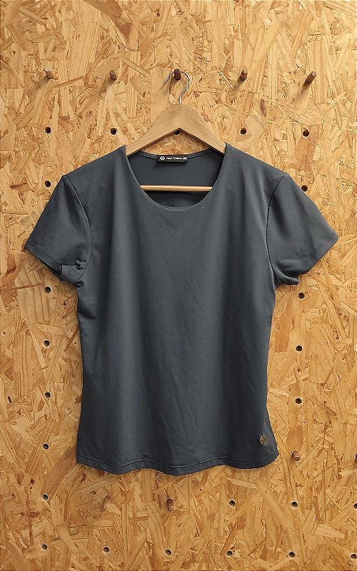 Blusa Light Decote Redondo Najô