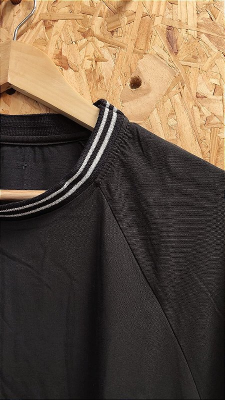 Vestido Curto Evase Preto Gola Ribana