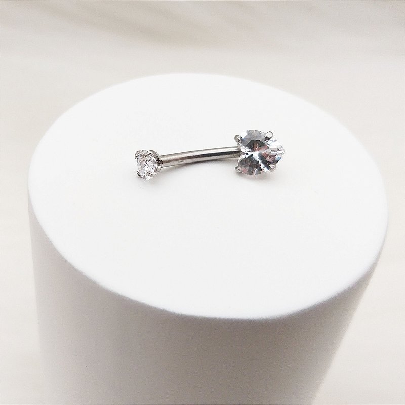 Piercing De Umbigo Com Strass Em Aço Cirúrgico - M - SegundoFuro.com