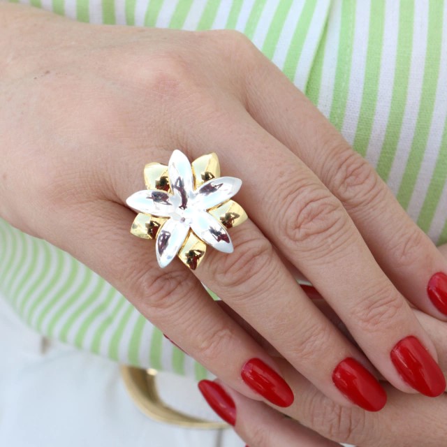 Anel de Flor Banhado no Prata e Ouro 18k
