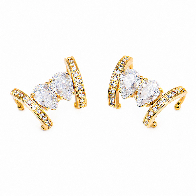 Brinco Piercing Fake Orelha Cravejado Gotas Folheado Ouro Par