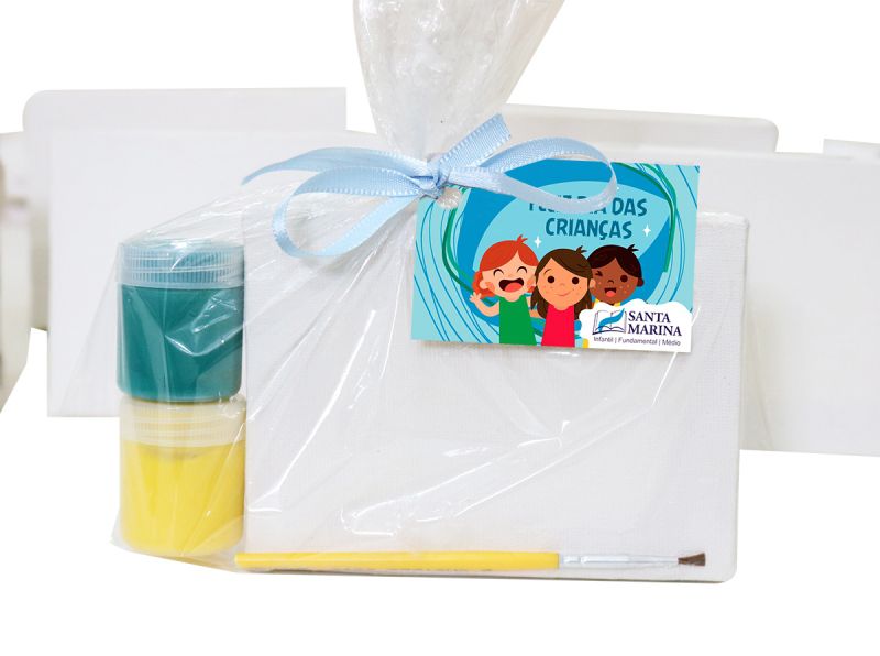 Presenteie seus filhos com nossos Kits de Telas de Pintura