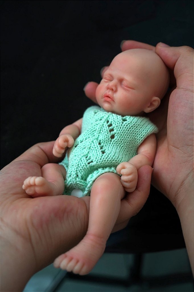 Bebê Reborn de Silicone Sólido - As características do único bebê que pode  tomar banho - Deborarebornkids