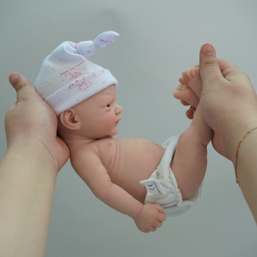 BEBÊ REBORN MENINA MEGA REALISTA TÁSSIA QUASE UMA CRIANÇA REAL -  Maternidade Mundo Baby Reborn