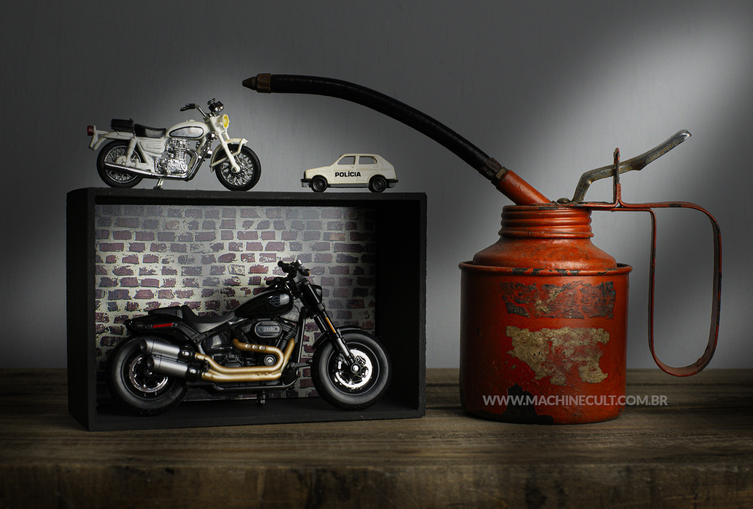 Miniatura Harley-Davidson 2022 Fat Bob 114 - Maisto 1:18 - Dicas como expor sua minaitura.