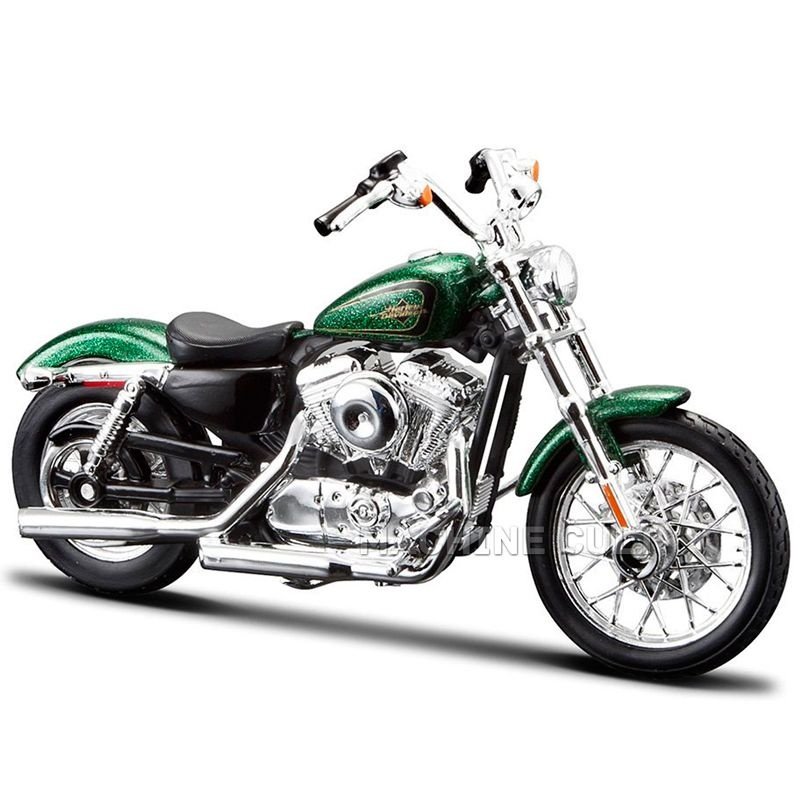 Harley-Davidson 2013 XL 1200V Seventy Two