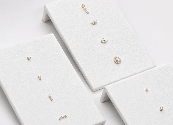 Ficha técnica Piercing Labret Cascade Correntes Moissanite Ouro 18k