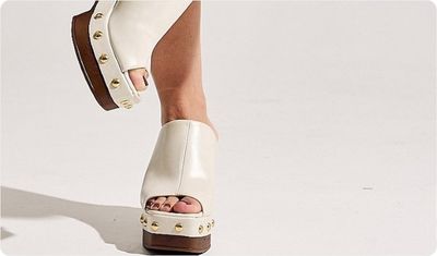 Tamanco Aiko Off White Look Versátil