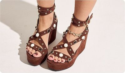 Estilo Sandália Astrid Marrom