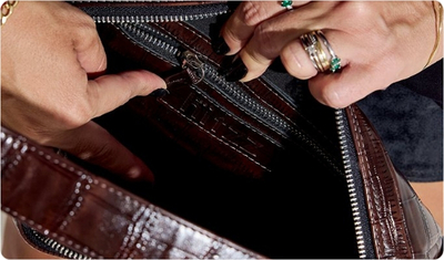 Detalhe acabamento croco Bolsa Lara