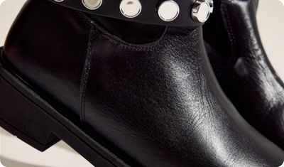 Salto baixo Bota Amora Preta