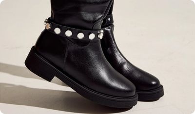 Bota Feminina 2 em 1 Cano Longo Couro Amora Preta