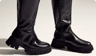 Detalhe solado tratorado Bota Zuna Preta