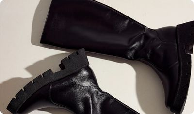 Look com Bota Cano Longo Zuna Preta