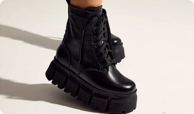 Bota Coturno Feminino Chunky Tratorada Julieta Preta