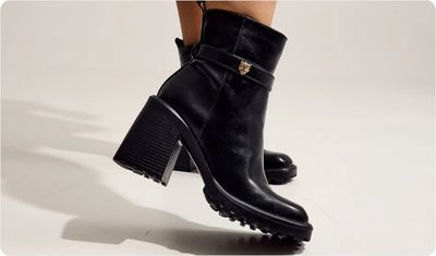 Detalhes Bota Camille 2 em 1