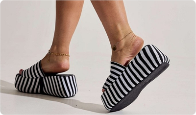 Tamanco Brisa Preto e Branco Look Versátil