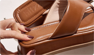 Chinelo Búzios Camel em looks casuais