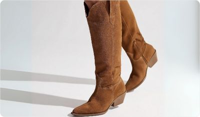 Estilo Bota Rubia Bege
