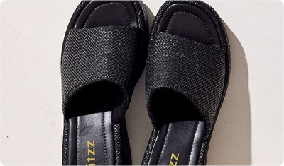 Detalhes Tamanco Elen Preto