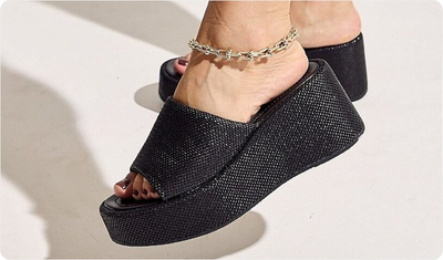 Tamanco Elen Preto Look Versátil