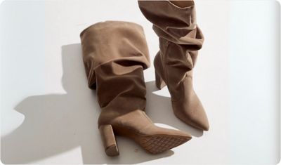 Bota Feminina Francine Slouch Bege